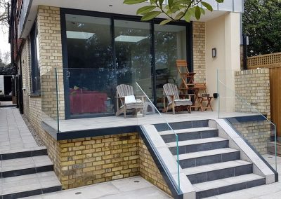 Frameless glass balustrade in Putney, London