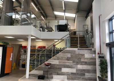 Post and handrail glass balustrade system in Oxford