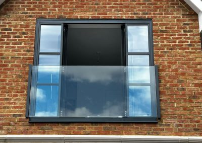 Great Missenden framless juliet glass balustrade