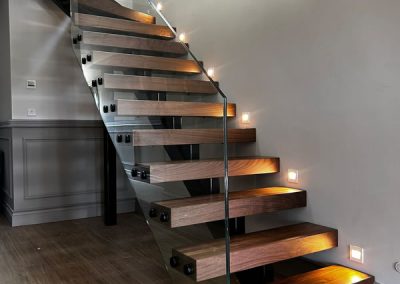 Frameless glass balustrade in West London