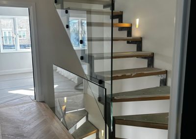 Isleworth glass balustrade panels