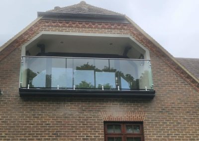 Spigot balustrade installation