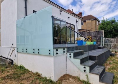 Frameless balustrade in London