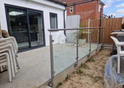 Post and handrail balustrade in London